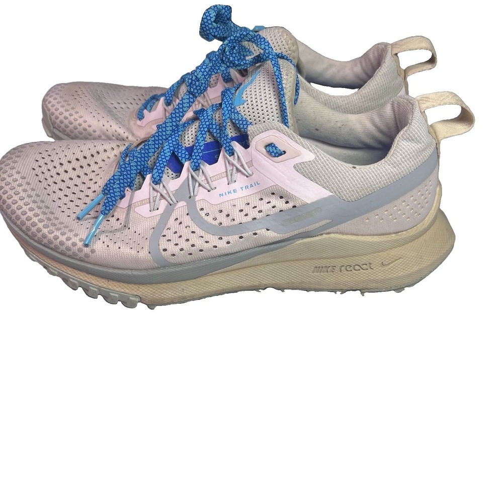 Nike React Pegasus Trail 4 White Grey Running Shoes DJ6159-600 Women's Size 8.5
